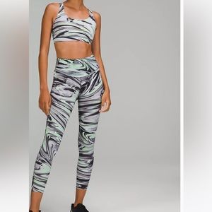 NEW Lululemon Energy bra and Base Pace Crop leggings.